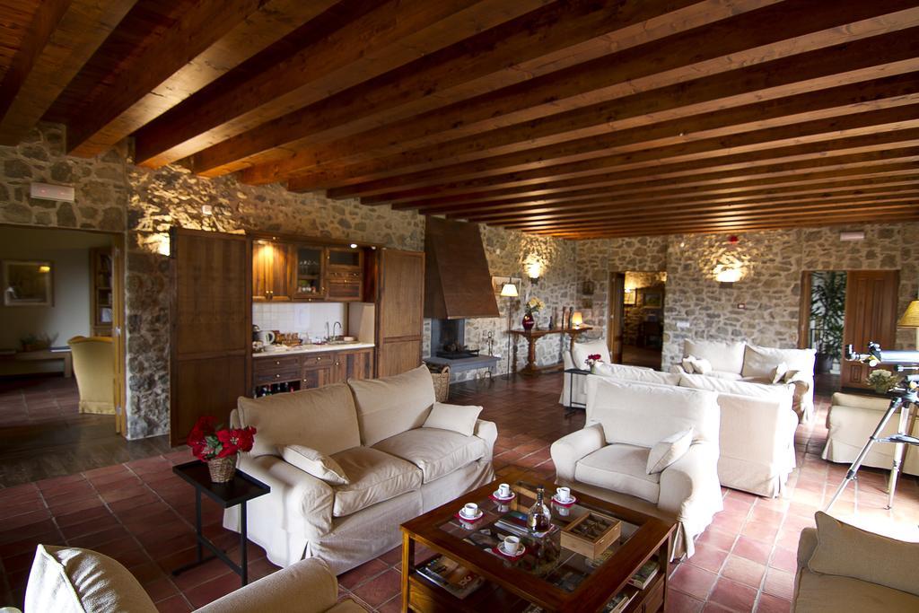 Hotel Restaurante El Ventos Сан-Фелиу-де-Пальерольс Экстерьер фото