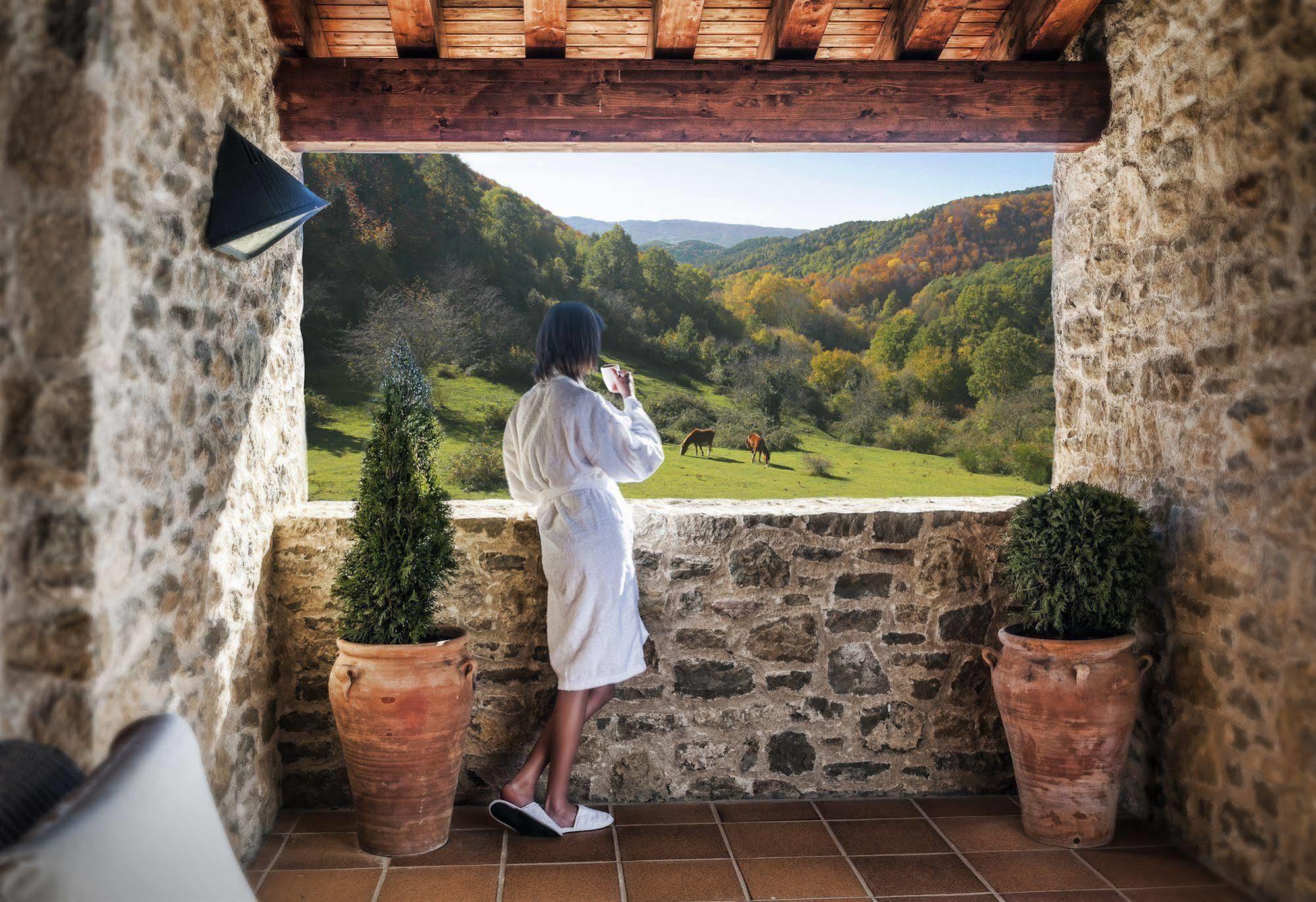 Hotel Restaurante El Ventos Сан-Фелиу-де-Пальерольс Экстерьер фото