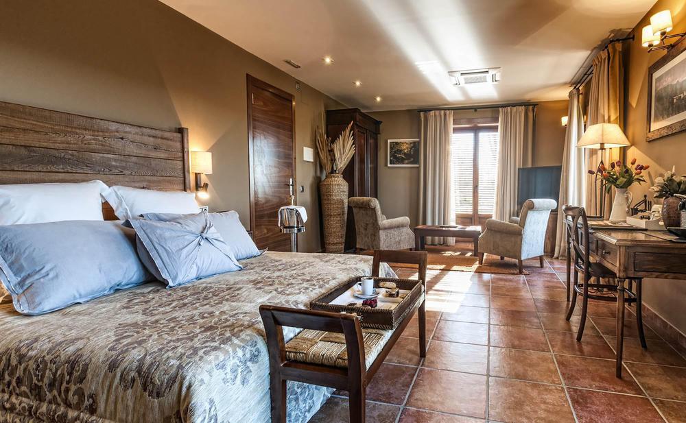 Hotel Restaurante El Ventos Сан-Фелиу-де-Пальерольс Экстерьер фото